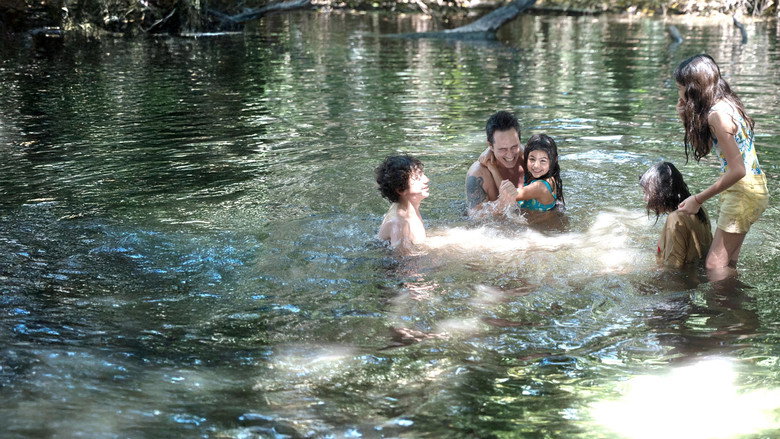Familia a la deriva still 2